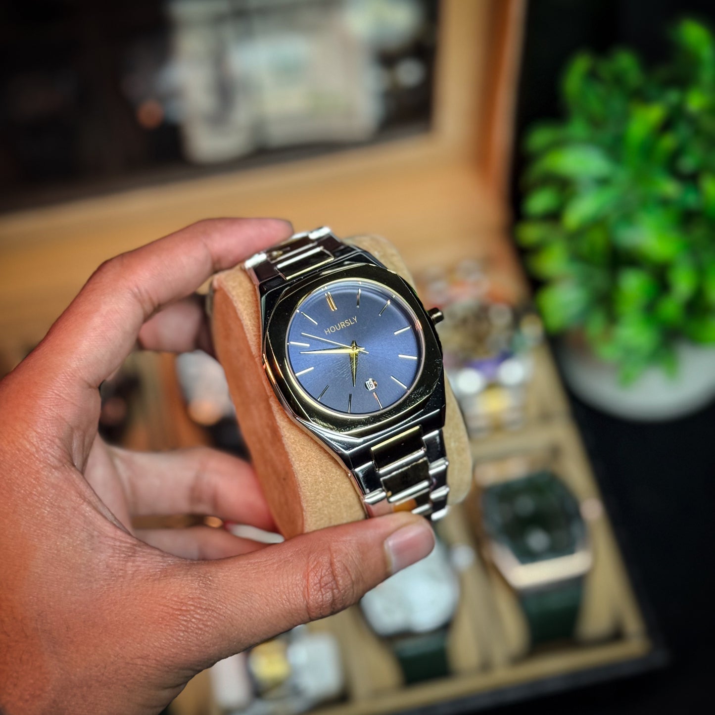 Hoursly Stainless Steel - Aura Style